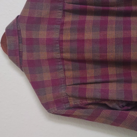 SLIGHTLY USED CAMBRIDGE CLASSICS LONG SLEEVE PLAID SIZE SMALL 100%COTTON - Picture 10 of 12